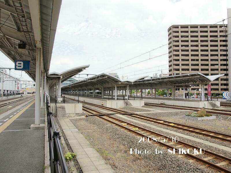 ＪＲ四国 ＜高松駅＞